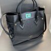 Bolsa LV Tote On My Side MM-Preto