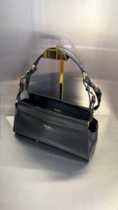 Bolsa Prada Enchainé Couro-Preto