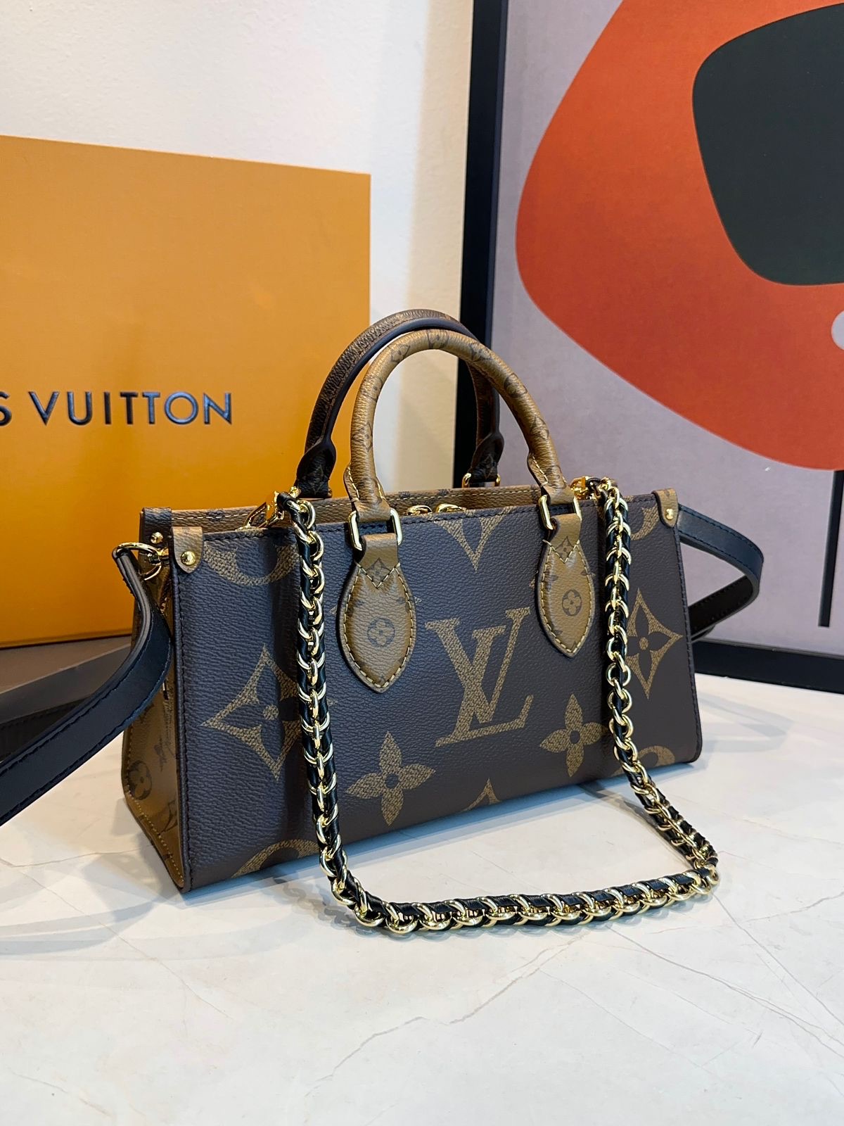 Bolsa LV Onthego East West Chain - Imagem 3