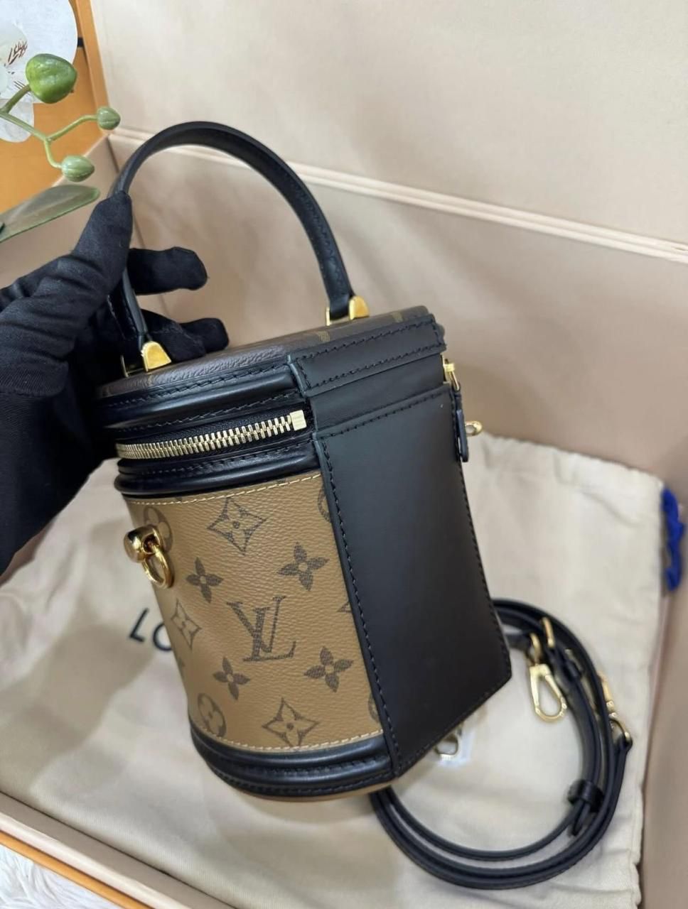 Bolsa LV Cannes Monogram Reverse - Imagem 2