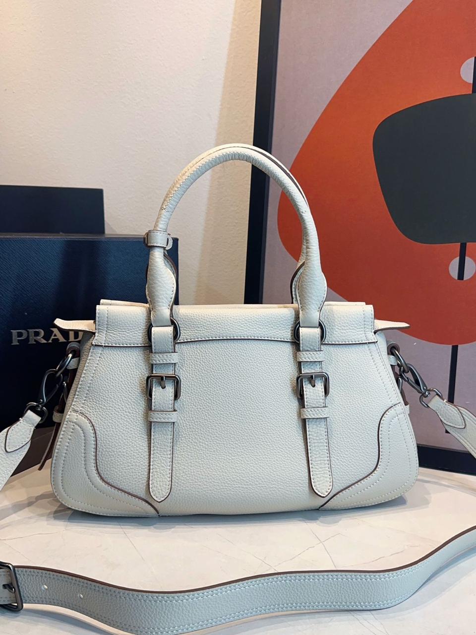 Bolsa Prada Grande Couro - Imagem 15