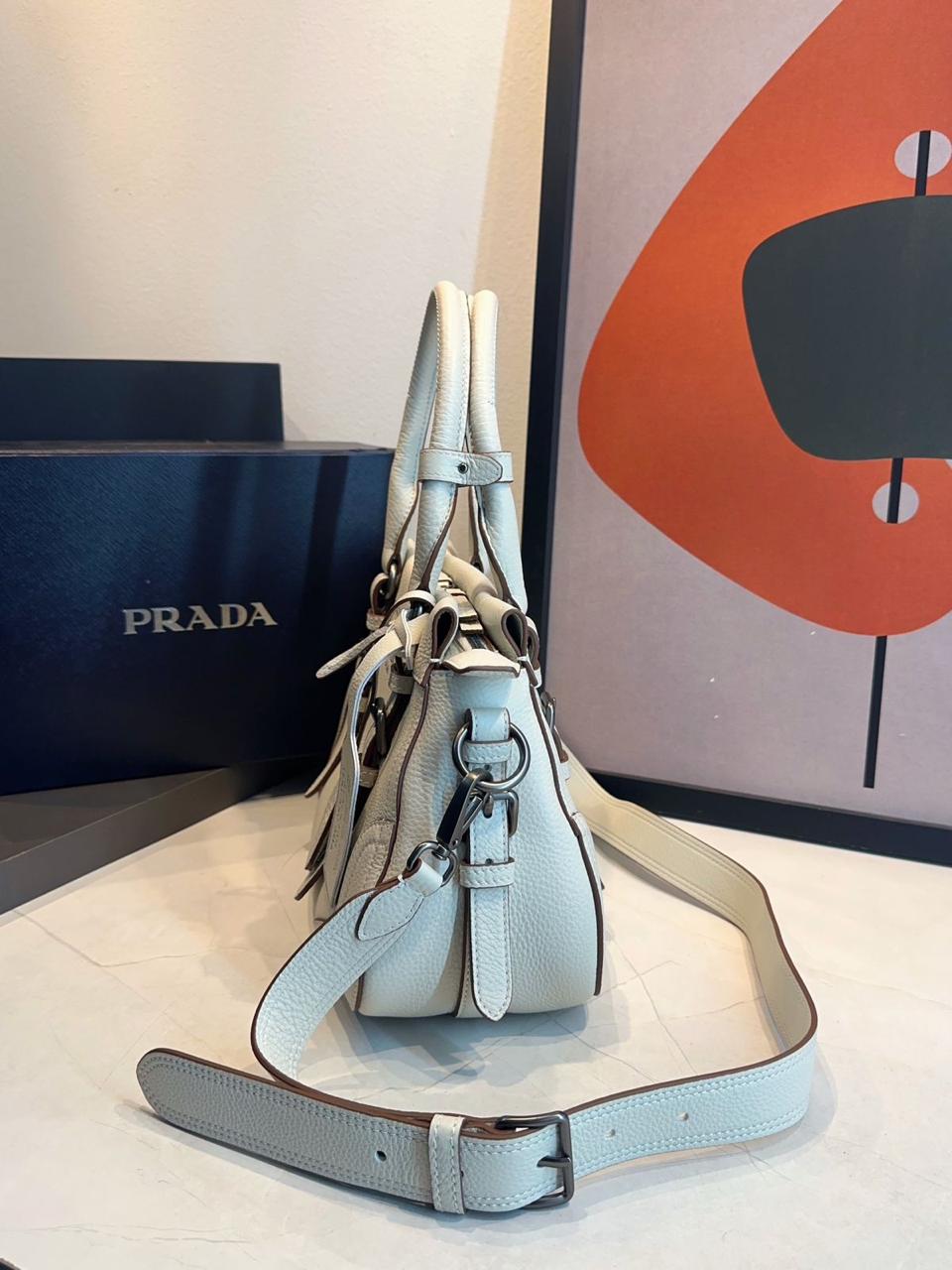 Bolsa Prada Grande Couro - Imagem 16