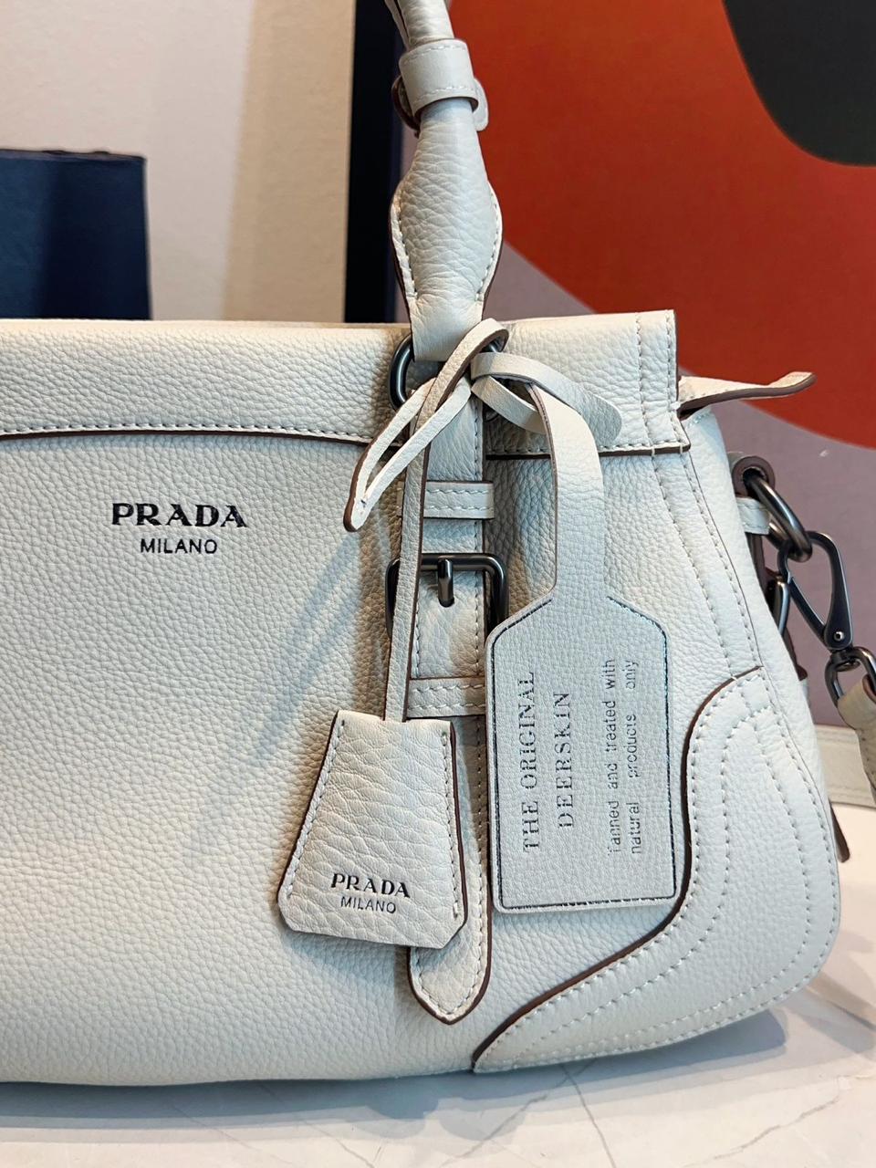 Bolsa Prada Grande Couro - Imagem 19