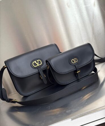 Bolsa Valentino Garavani Antibes Couro G