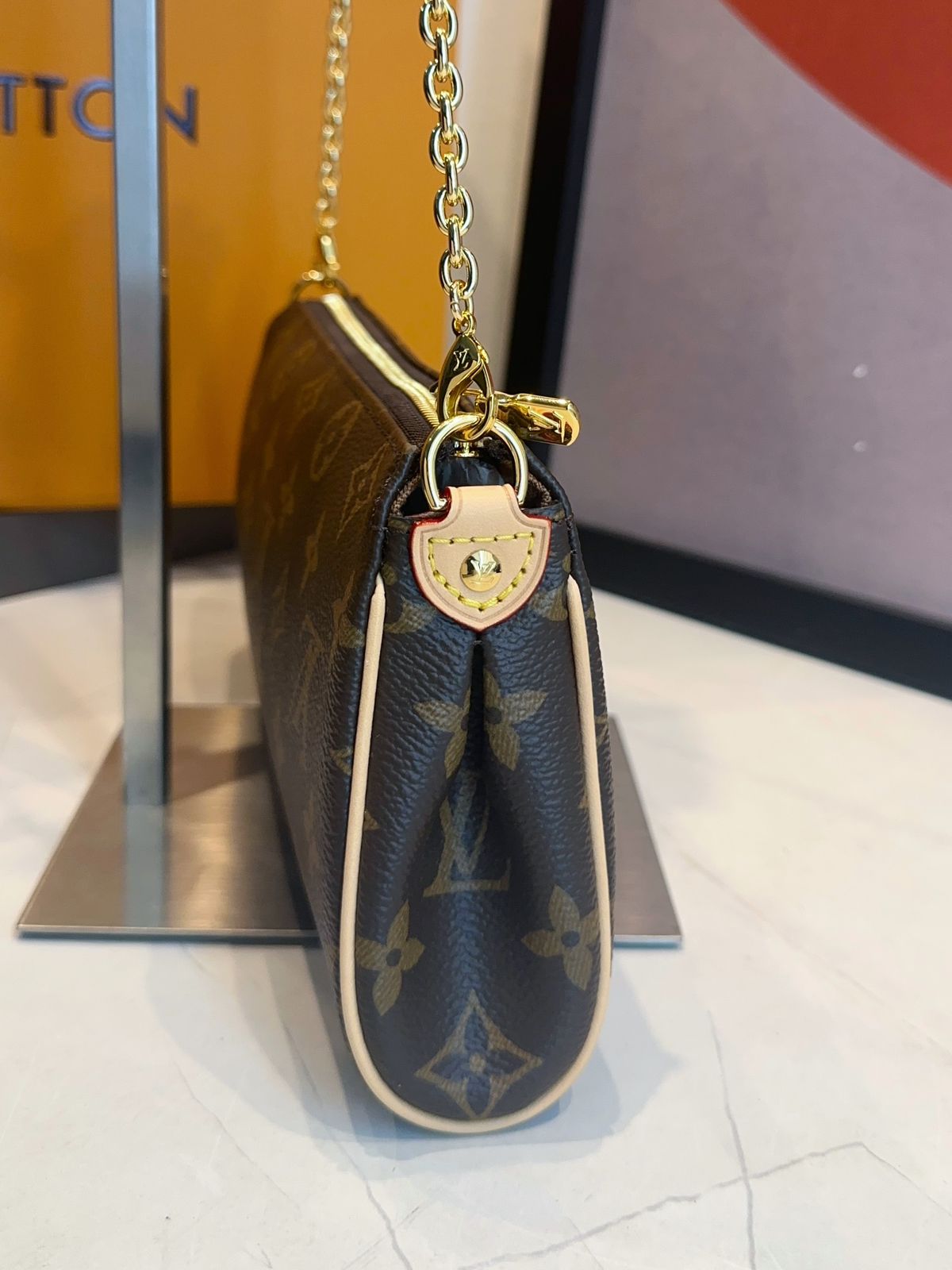 Bolsa Louis Vuitton Eva Monograma - Imagem 5