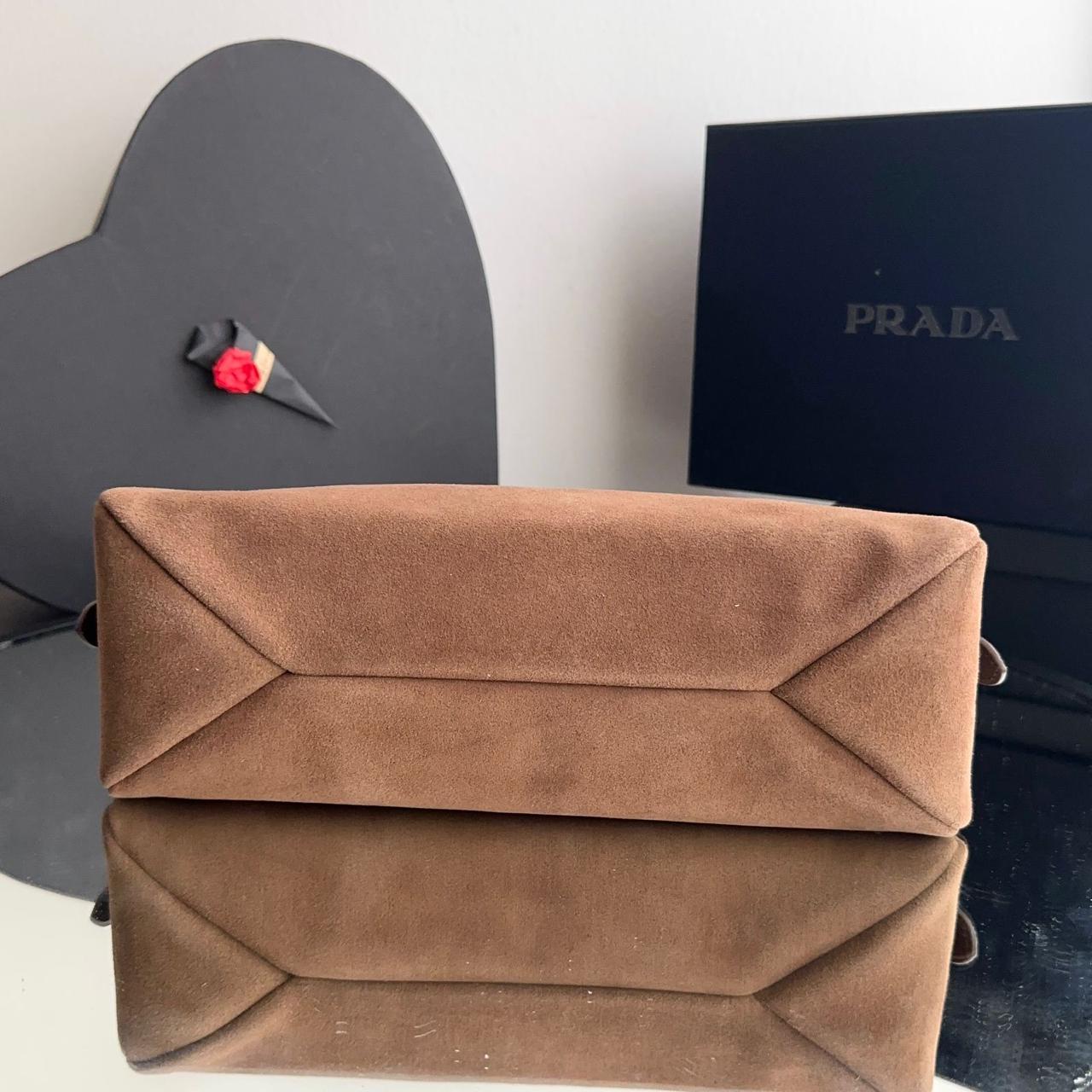 Bolsa Prada Aimée Média Em Camurça - Imagem 10