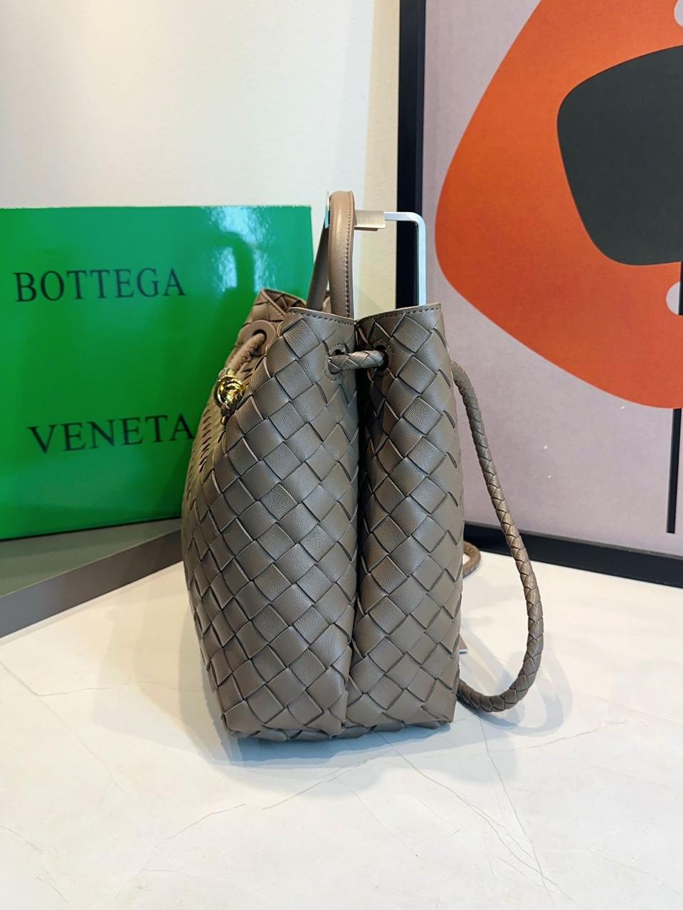 Bolsa Bottega Veneta Andiamo Média - Imagem 40