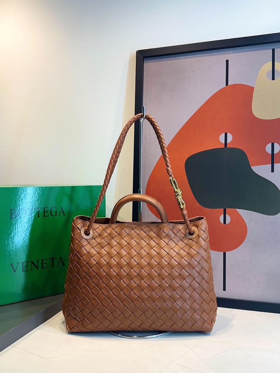 Bolsa Bottega Veneta Andiamo Média - Imagem 49