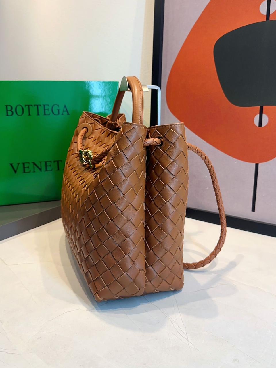 Bolsa Bottega Veneta Andiamo Média - Imagem 51