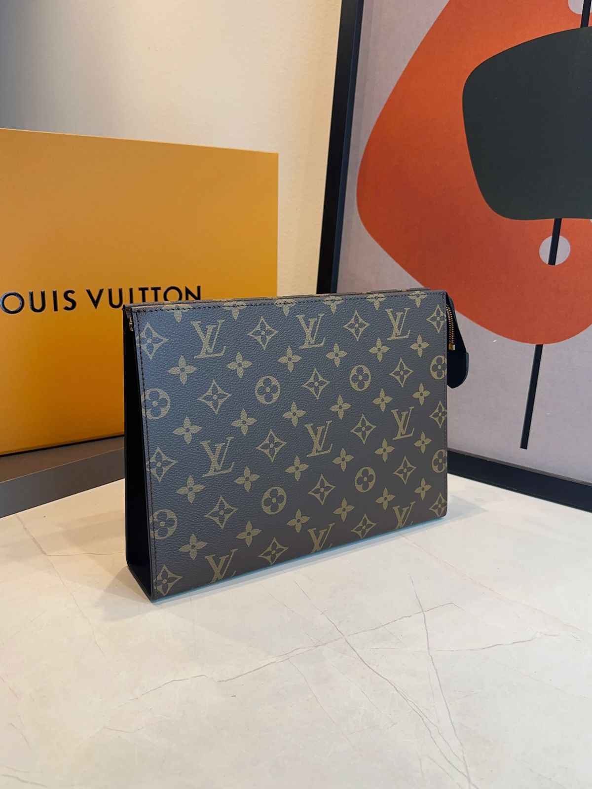 Pochette LV Voyage MM - Imagem 17