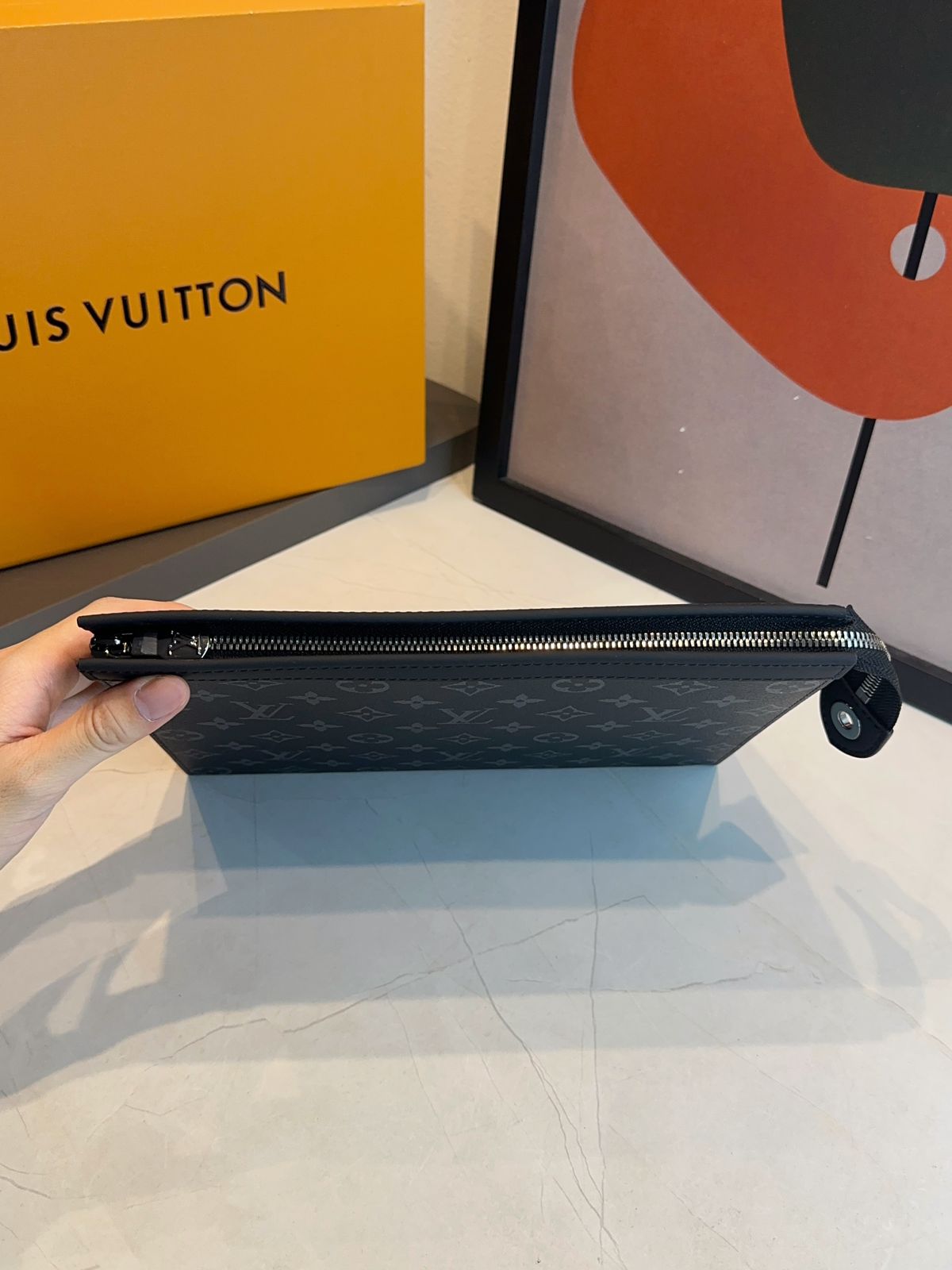 Pochette LV Voyage MM - Imagem 4