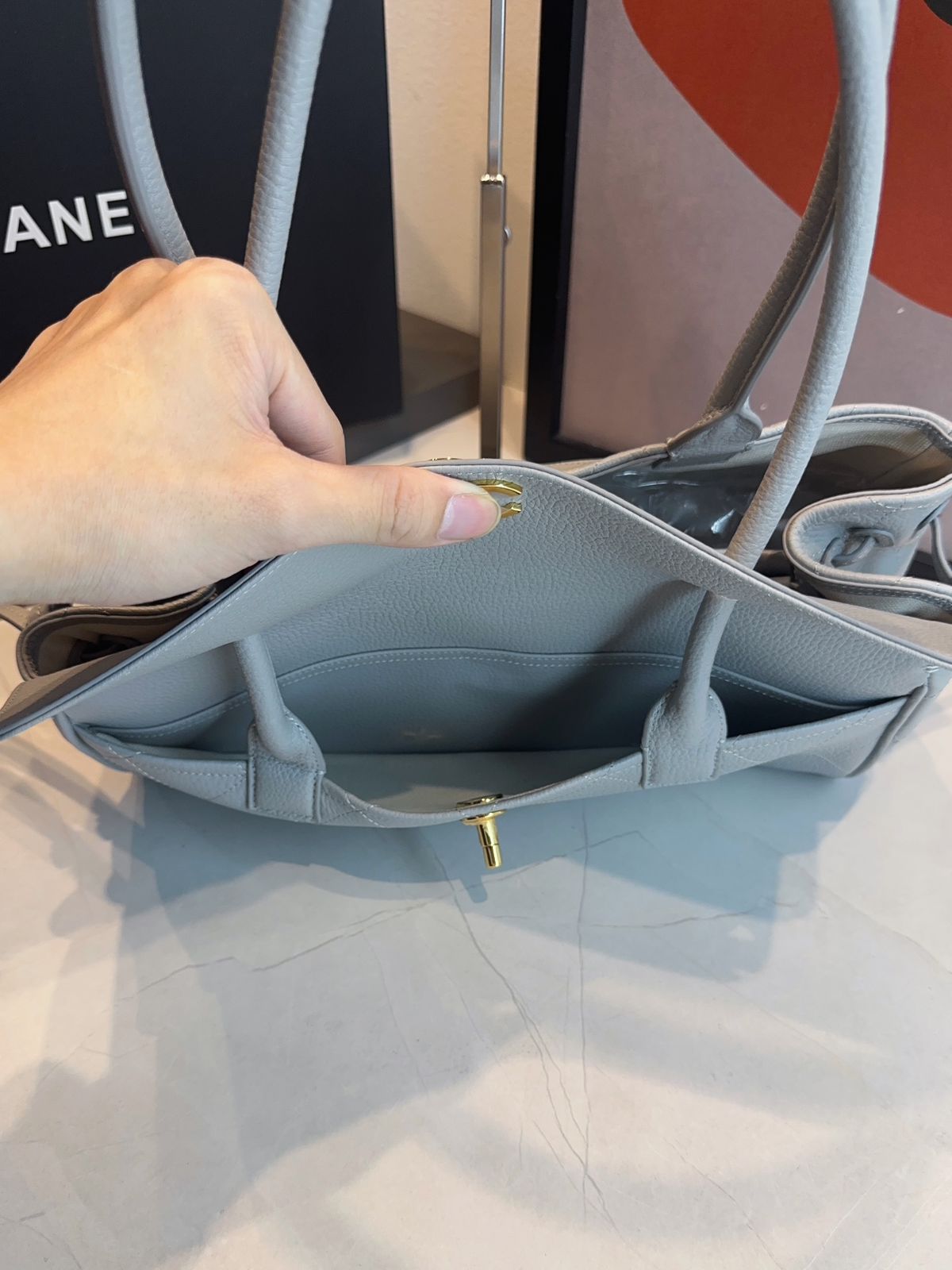 Bolsa Chanel Pequena Granulado - Imagem 12