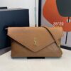 Bolsa YSL Clutch Envelope Cassandre G-Caramelo