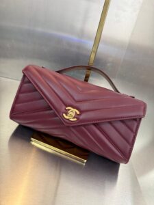 Bolsa Chanel Pequena Clutch-Vinho