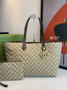 Bolsa Gucci Grande GG Marmont