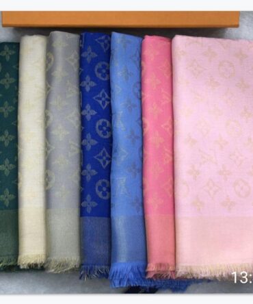 Pashimina LV Monogram Com Brilho