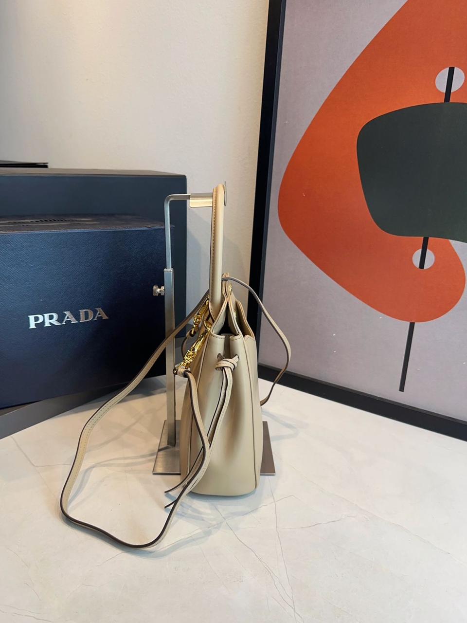 Bolsa Prada Carry Mini Couro - Imagem 15