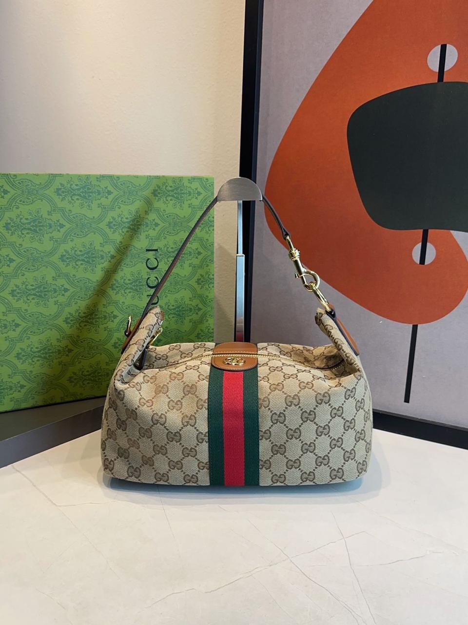 Bolsa Gucci Vanity média com alça superior