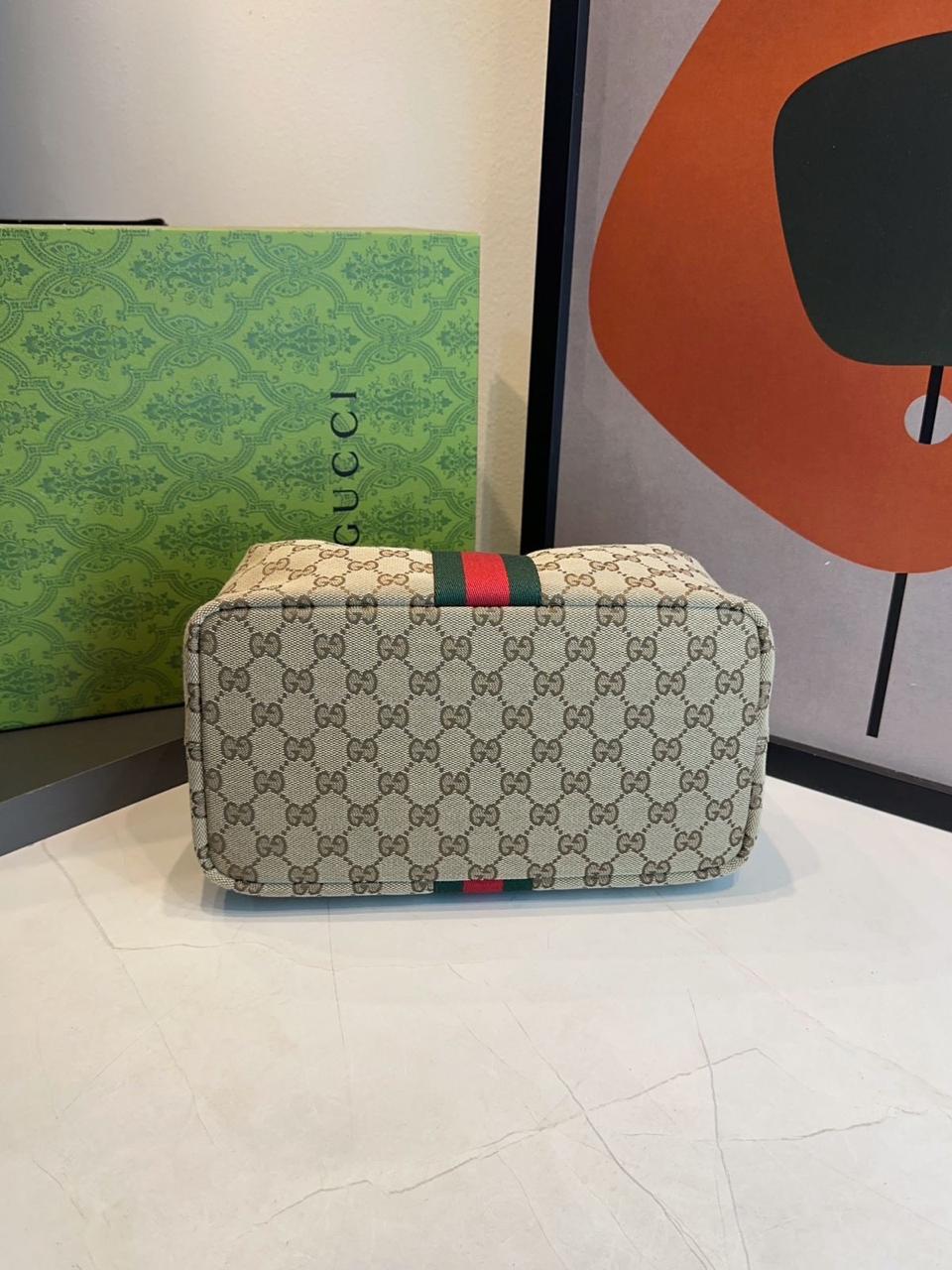 Bolsa Gucci Vanity média com alça superior - Imagem 18
