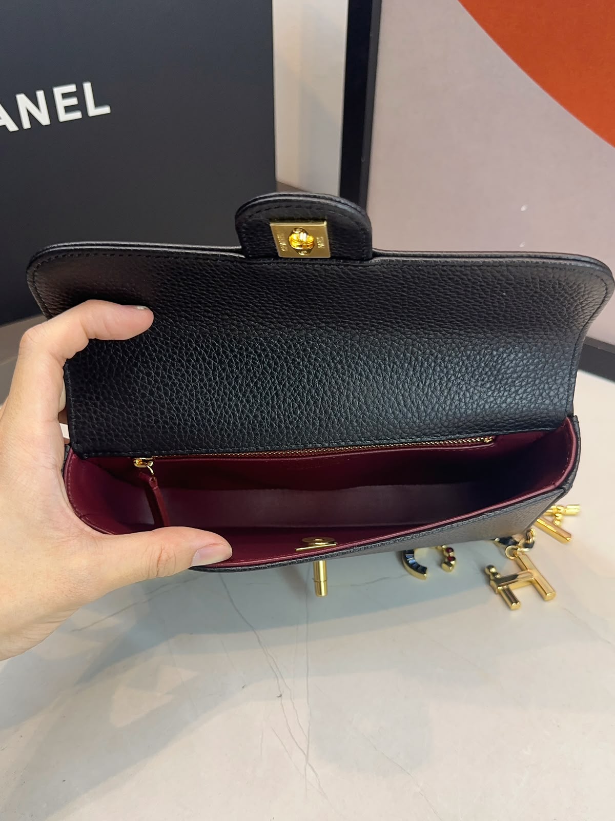 Bolsa Chanel Tiracolo flap Caviar - Imagem 10