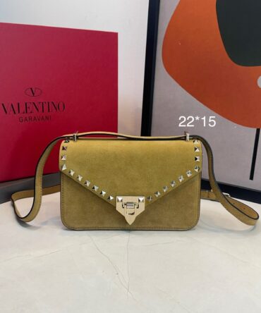 Bolsa Valentino Rockstud Camurça