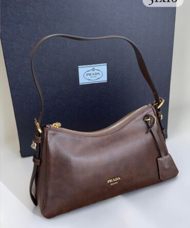 Bolsa Prada Aimée Média Couro