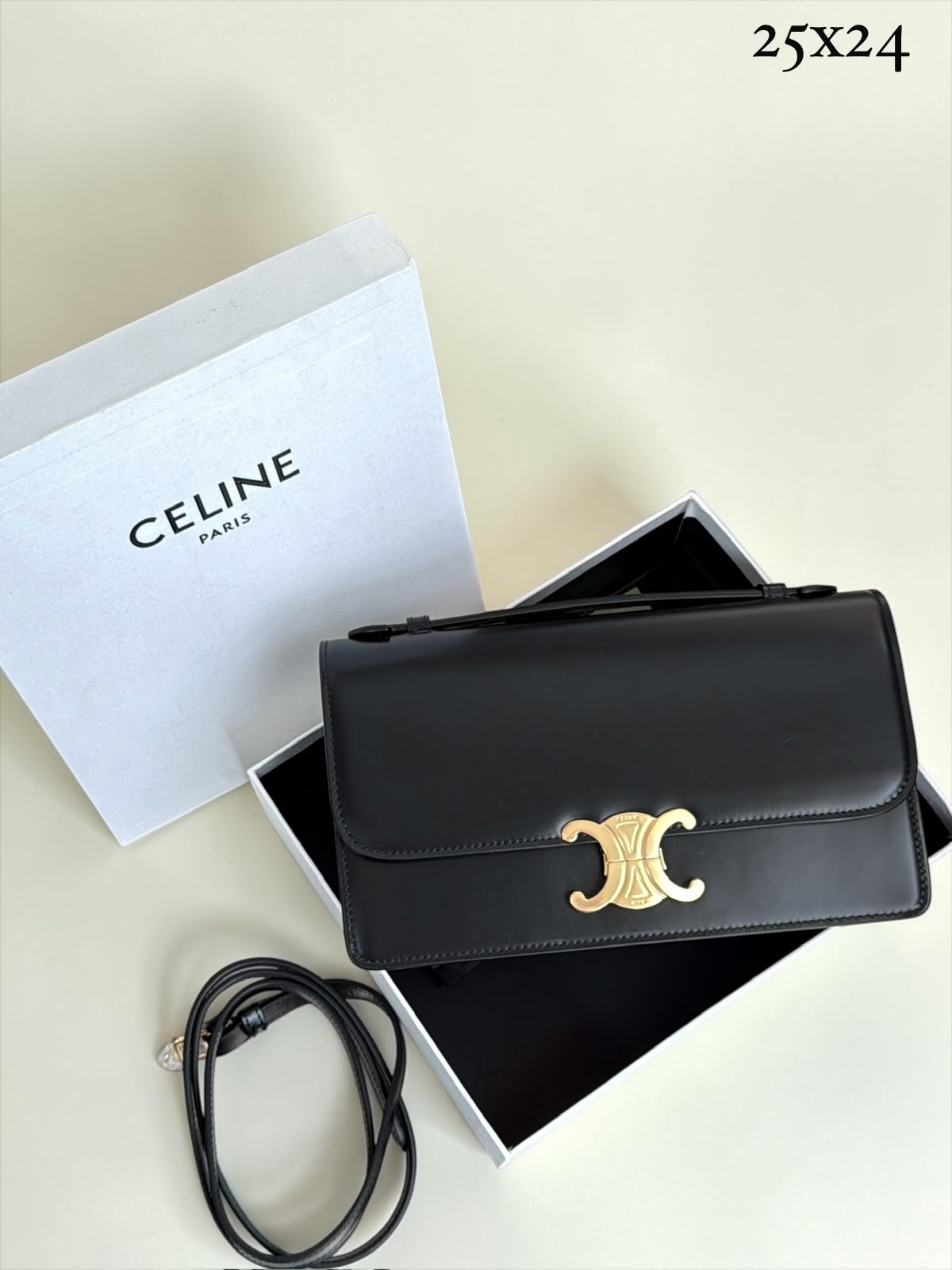 Bolsa Celine Triomphe Folio Média