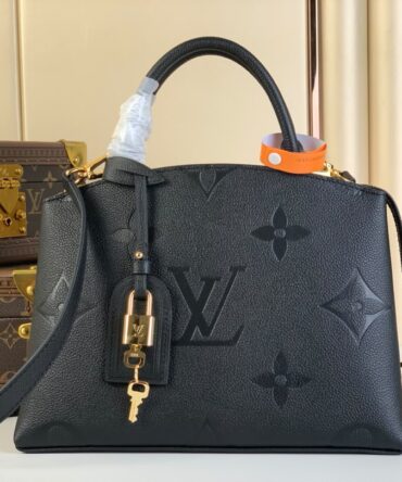 Bolsa LV Petite Palais Couro