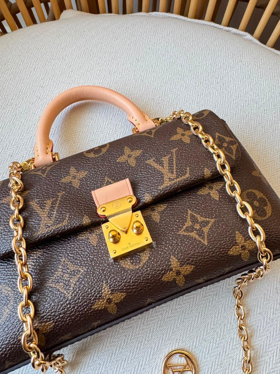 Bolsa LV Madaleine Nano - Imagem 8